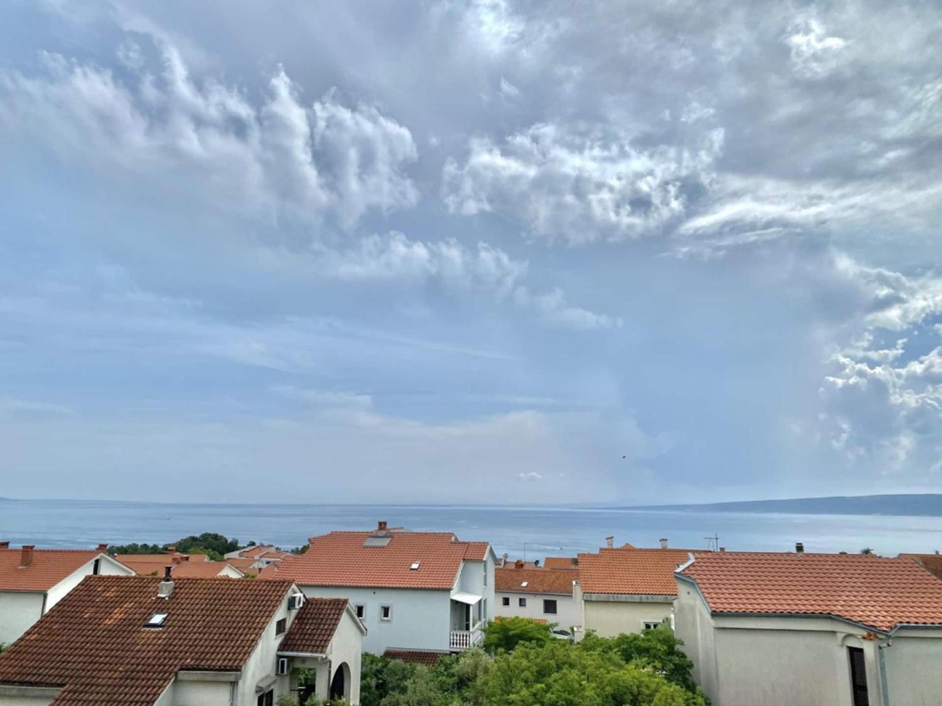 Family Apartments Viva Close To The Beach Крк Екстер'єр фото